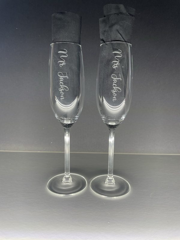 Wedding Personalised Champagne Flutes - Mr and Mrs/Mr and Mr/Mrs and Mrs - Image 3